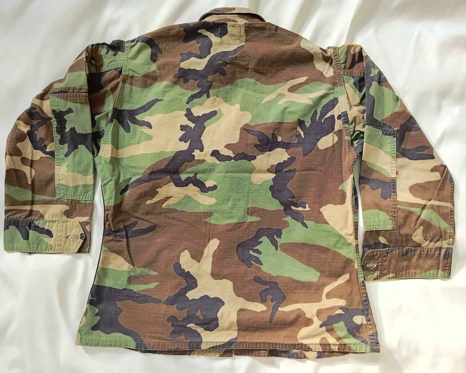 GIACCA MILITARE AMERICANA MIMETICA WOODLAND COMPLETA DI PATCH CAMICIA ORIGINALE